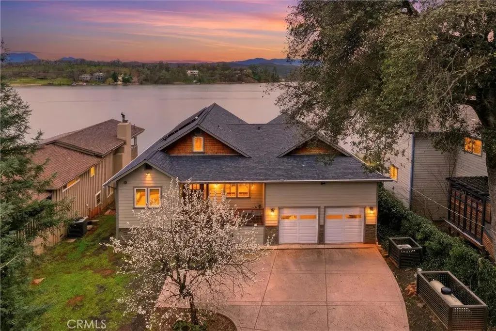 18793 N Shore, Hidden Valley Lake