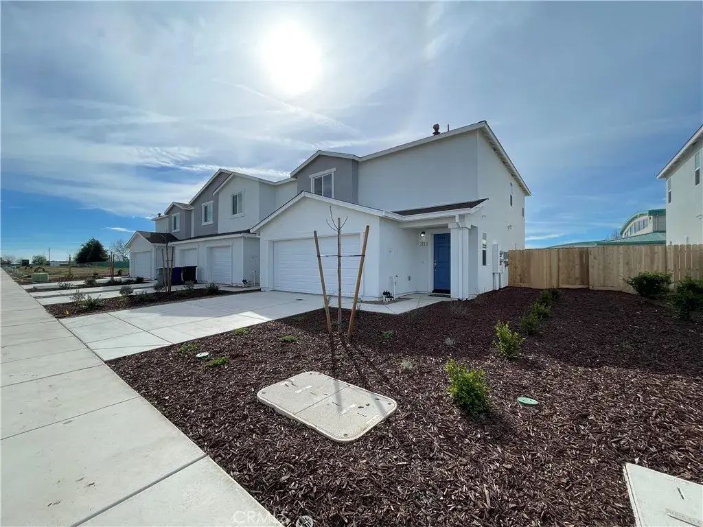 779 Stone Ridge West Avenue, Merced