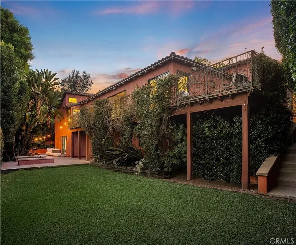 3310 Bennett Drive, Los Angeles