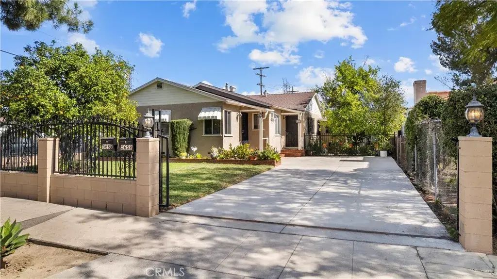 5658 Willowcrest Ave, North Hollywood