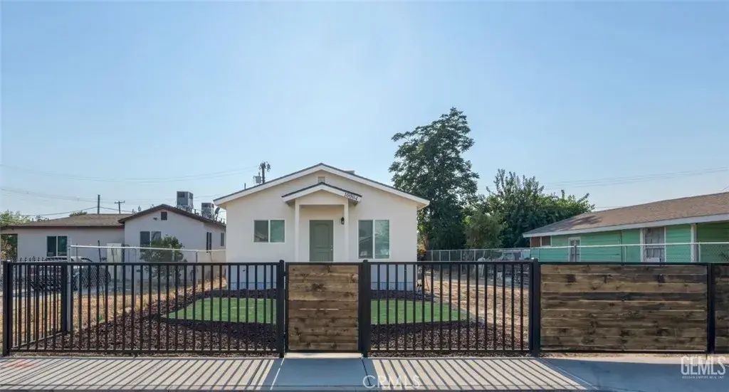 10004 Elmco Avenue, Lamont