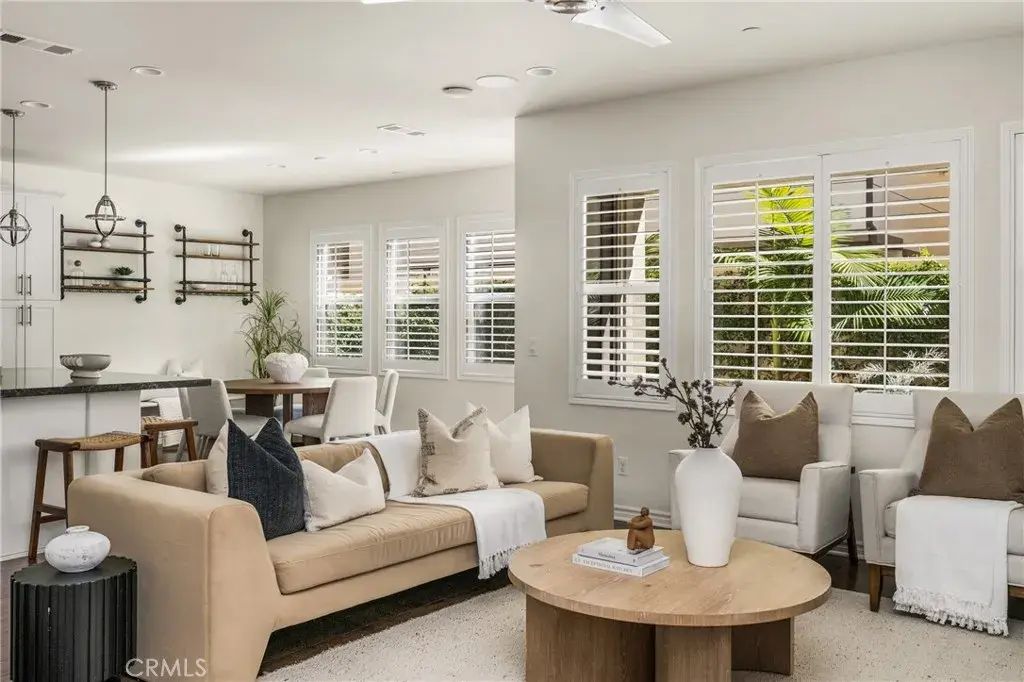 4750 Holly Avenue, Long Beach