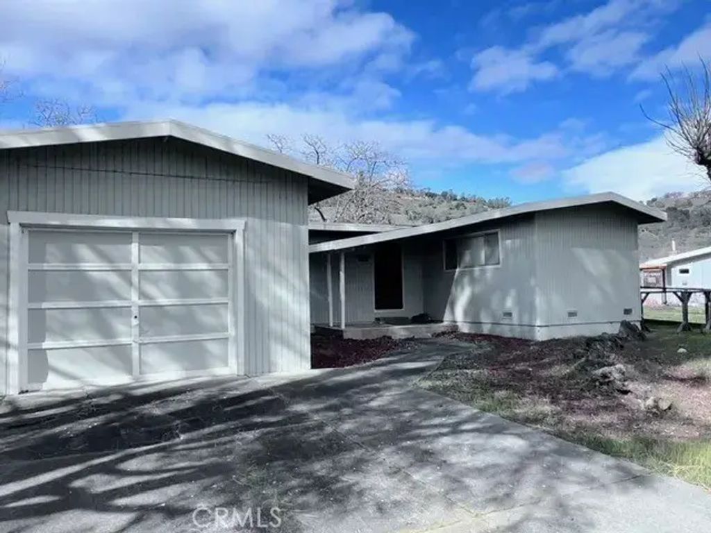 12724 Island, Clearlake Oaks
