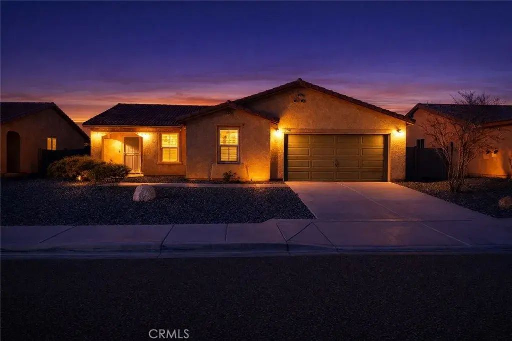 14368 Black Mountain, Victorville