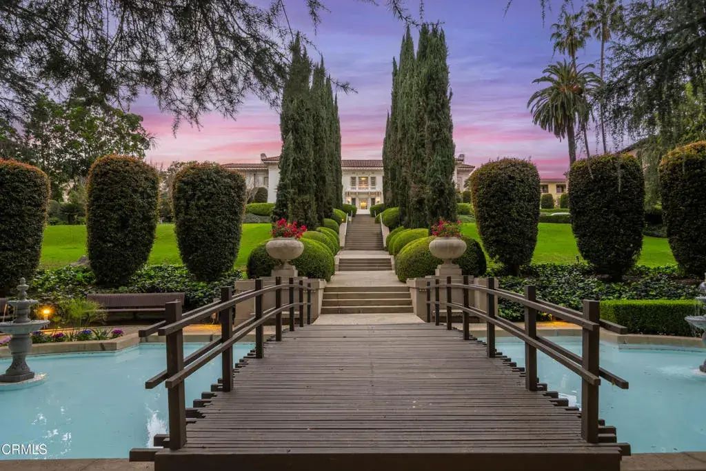 380 W Green Street, Pasadena