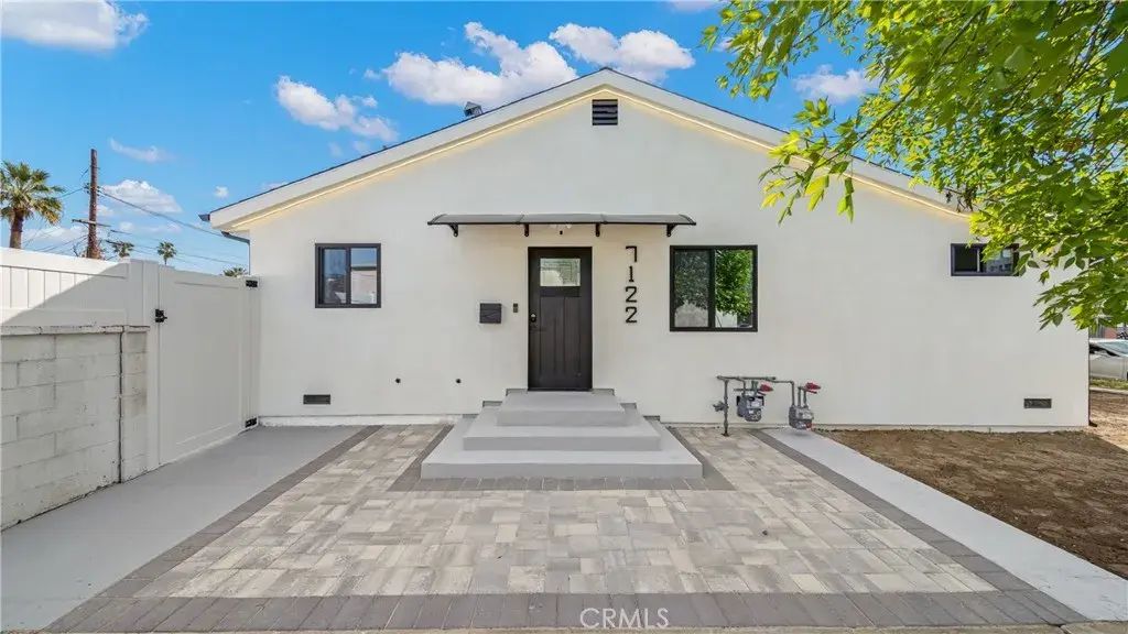 7122 Teesdale, North Hollywood