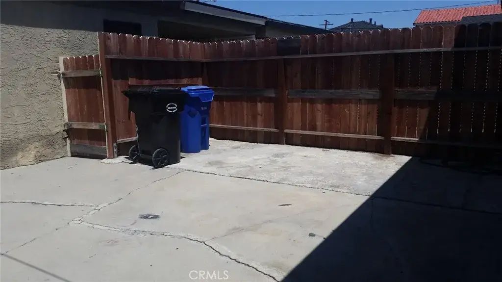 15418 Larch Avenue, Lawndale