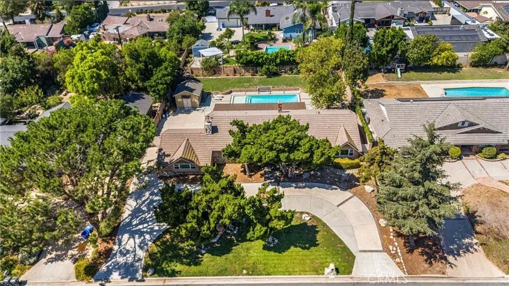 11223 White Oak Avenue, Granada Hills