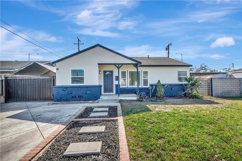 1046 E Mardina, West Covina