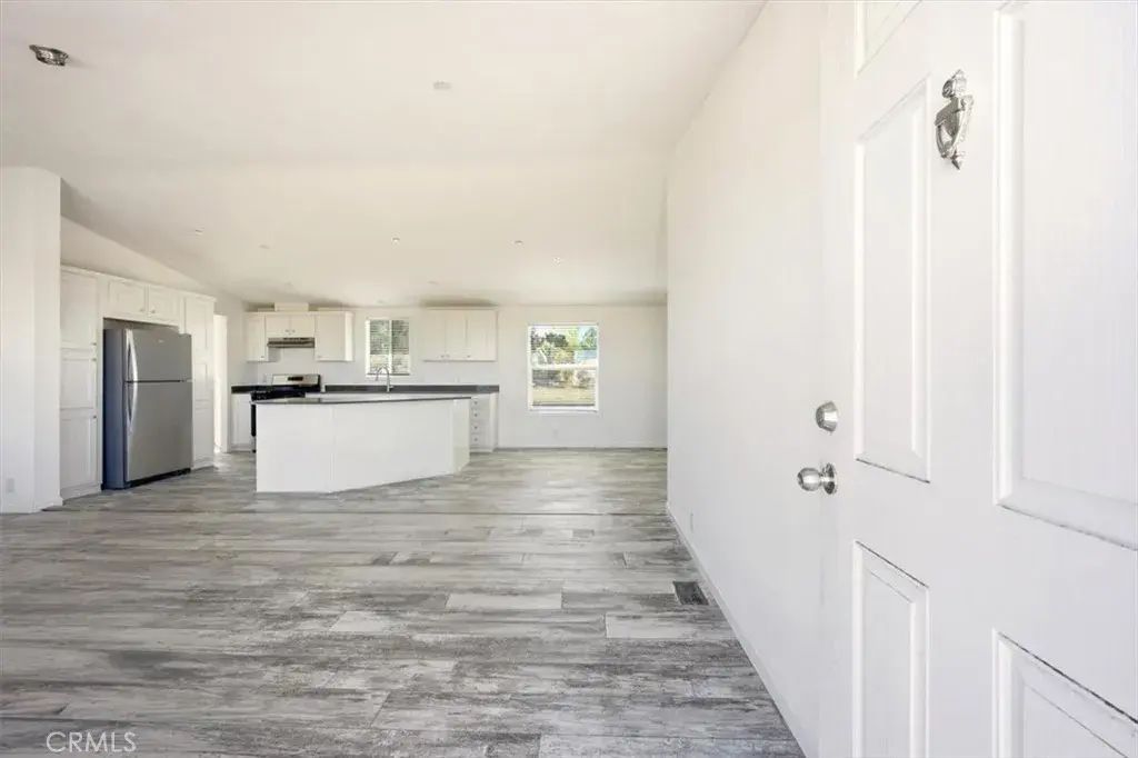 1139 Bonanza Road, Phelan