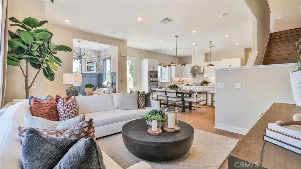 27330 Black Walnut Place, Valencia