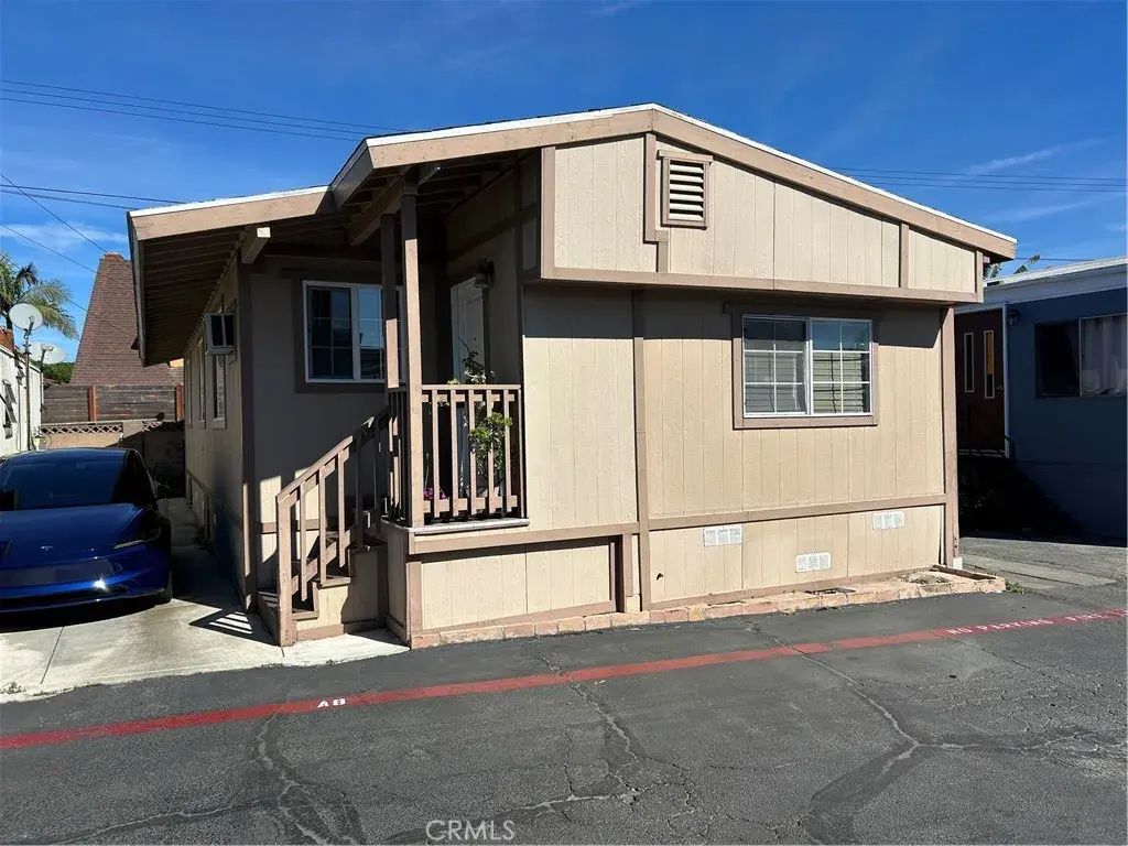 21900 Martin A8, Carson