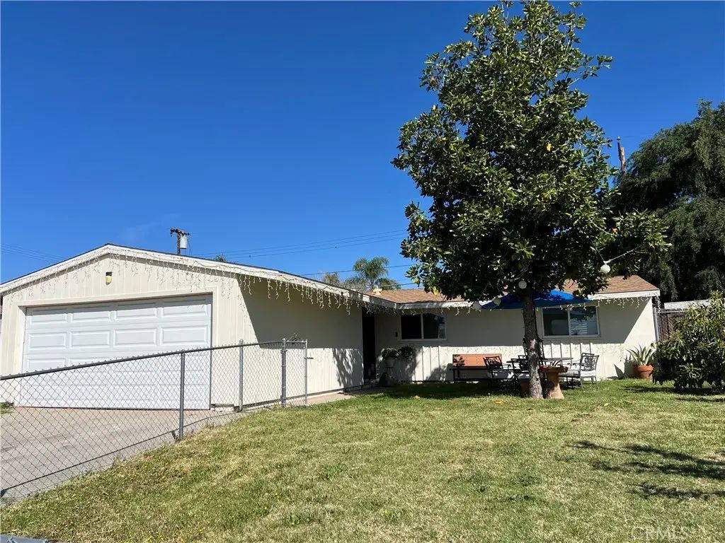 26920 14th, Highland