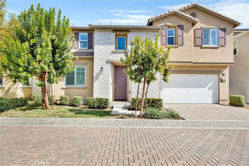 6724 N Glasner Lane, West Hills