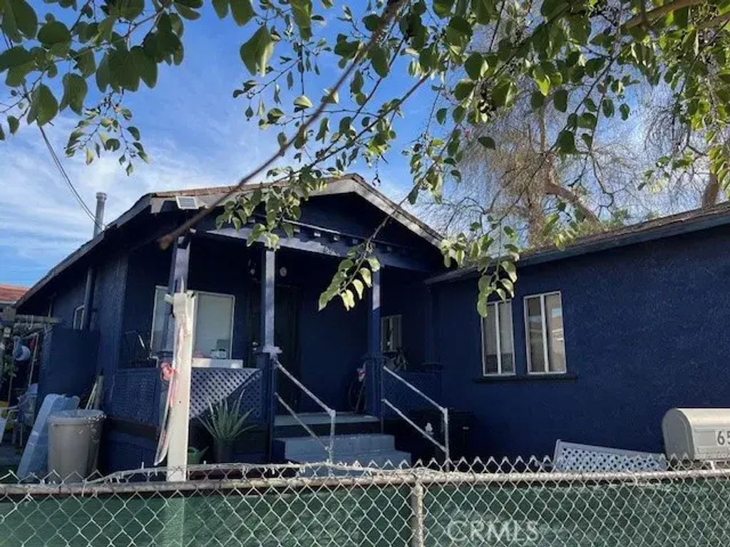 656 S Mott, Los Angeles