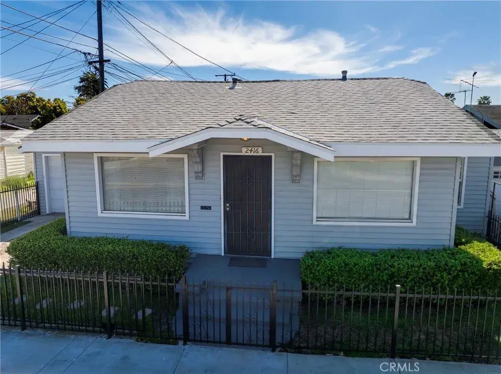 2416 E 10th, Long Beach