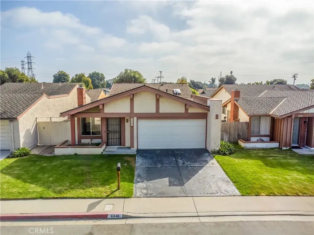 6348 Swallow, Ventura