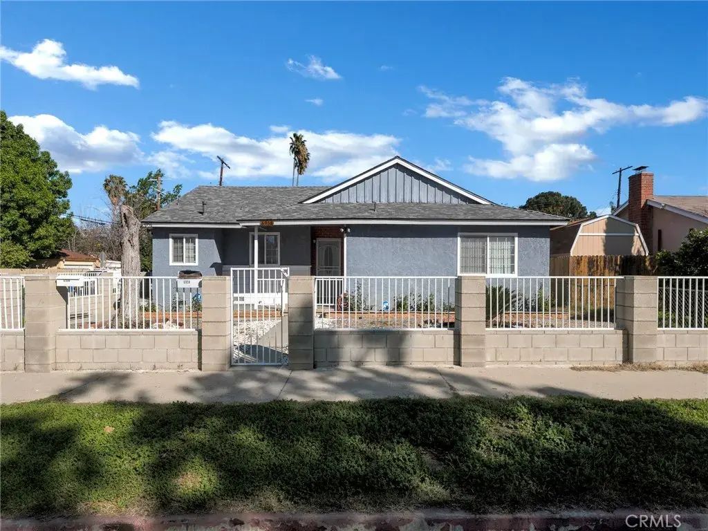6958 Jumilla Avenue, Winnetka