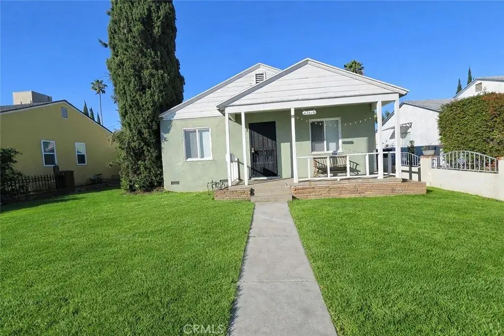 17415 Burbank Drive, Encino