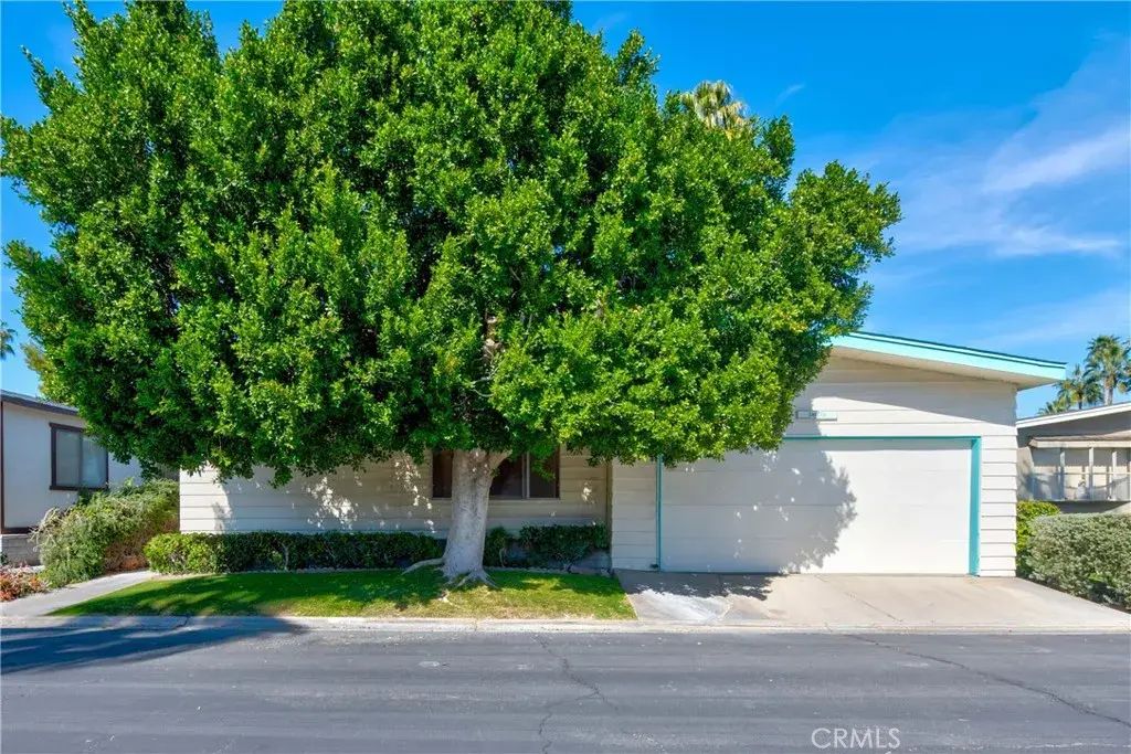 1089 Via Verde, Cathedral City