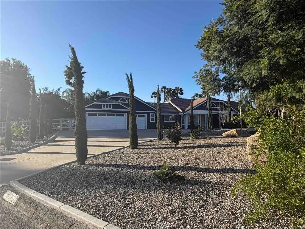 28720 Jenny, Menifee