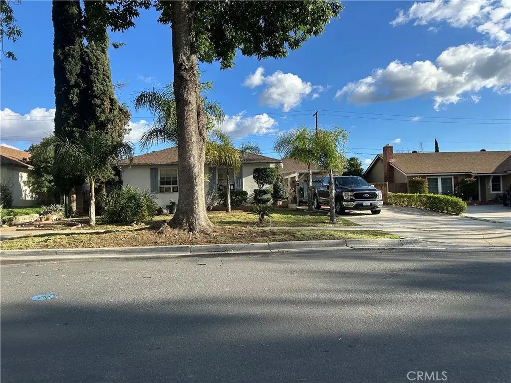8584 Camelia, Riverside