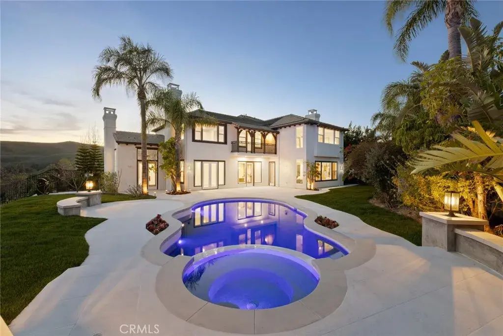 5704 Lyon Court, Calabasas