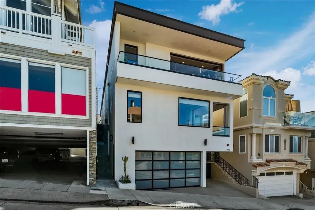 228 38th St, Manhattan Beach