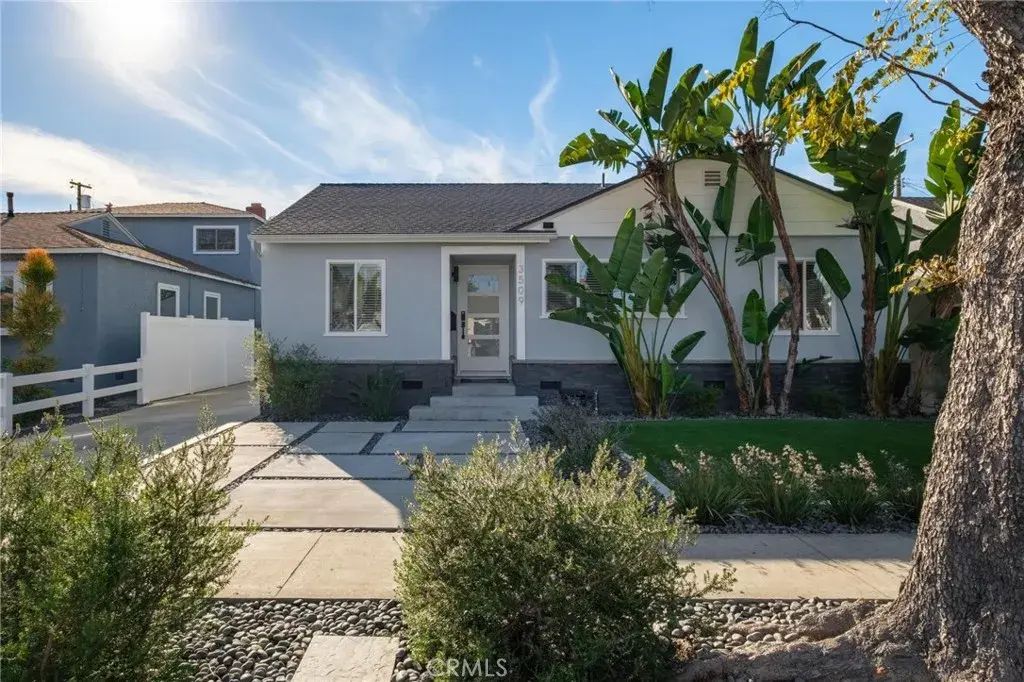 3509 Volk, Long Beach