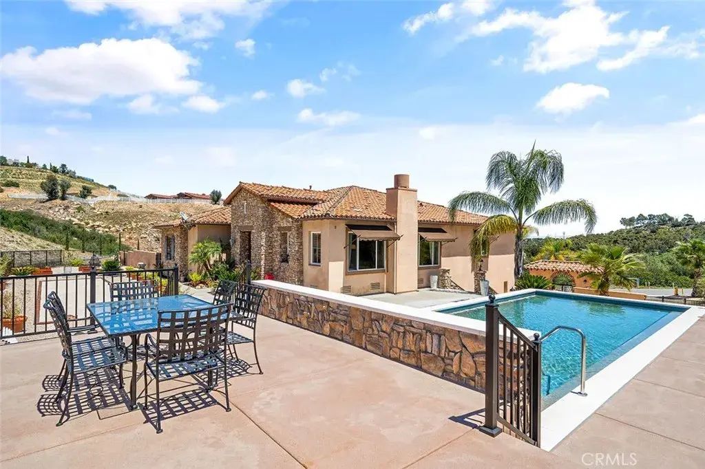 36505 Calle De Lobo, Murrieta