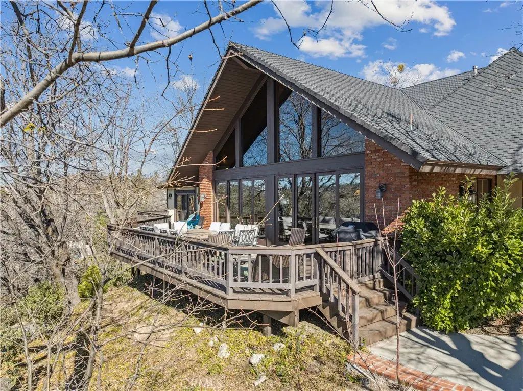 28994 North Shore, Lake Arrowhead