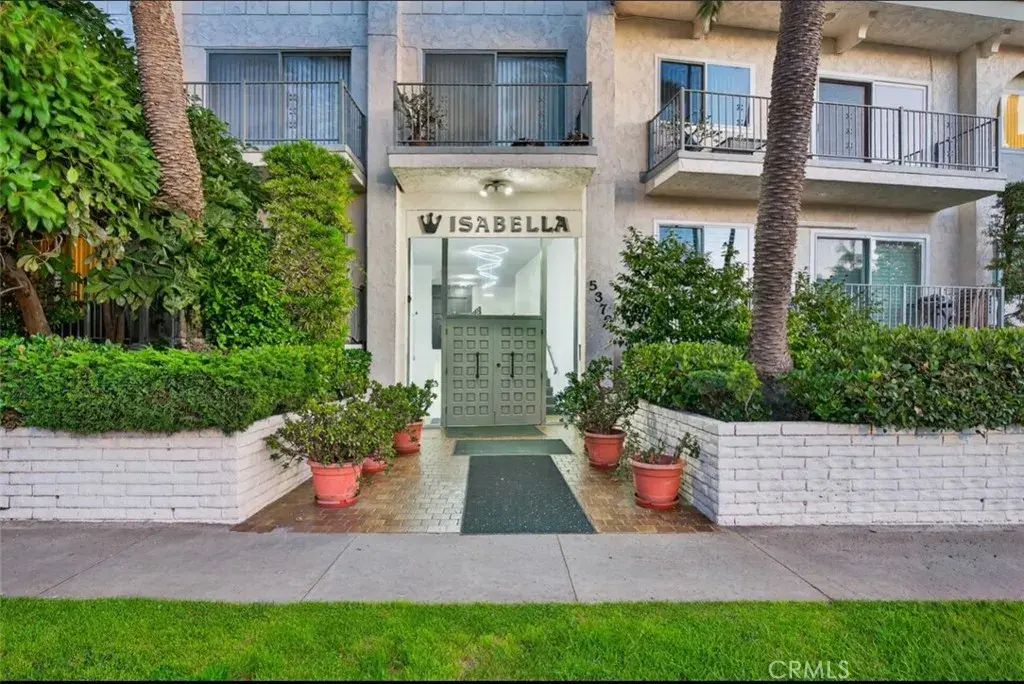 5376 Fairview Boulevard 209, Los Angeles