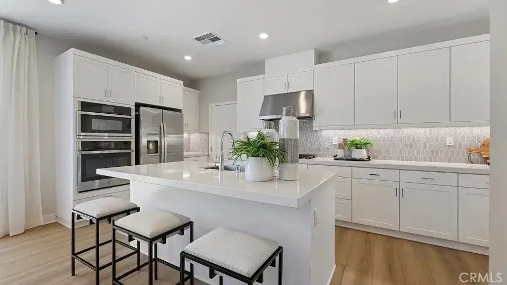 27540 Grand Fir Way, Valencia