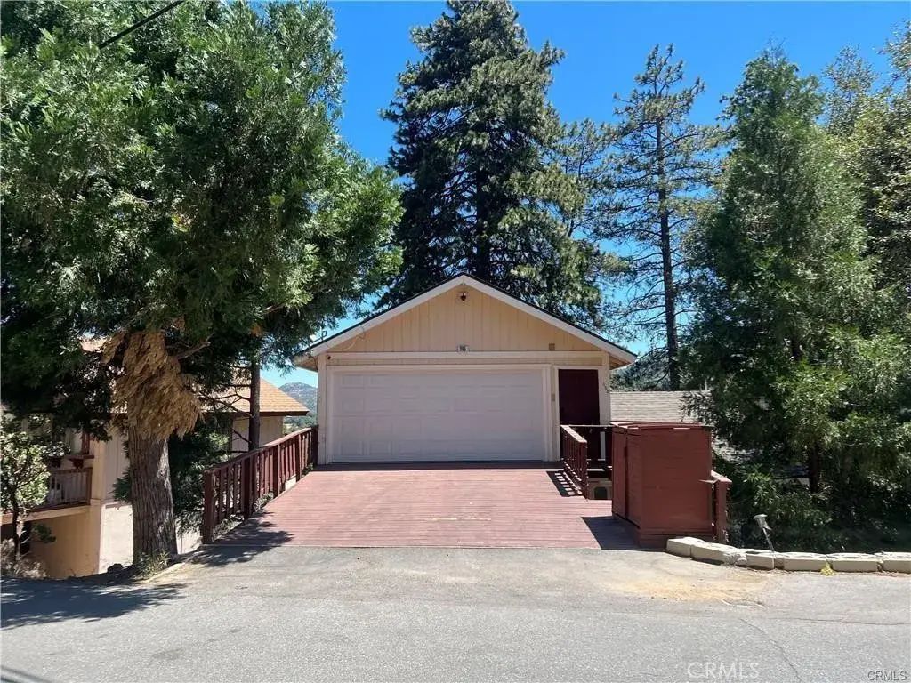 385 Wylerhorn, Crestline