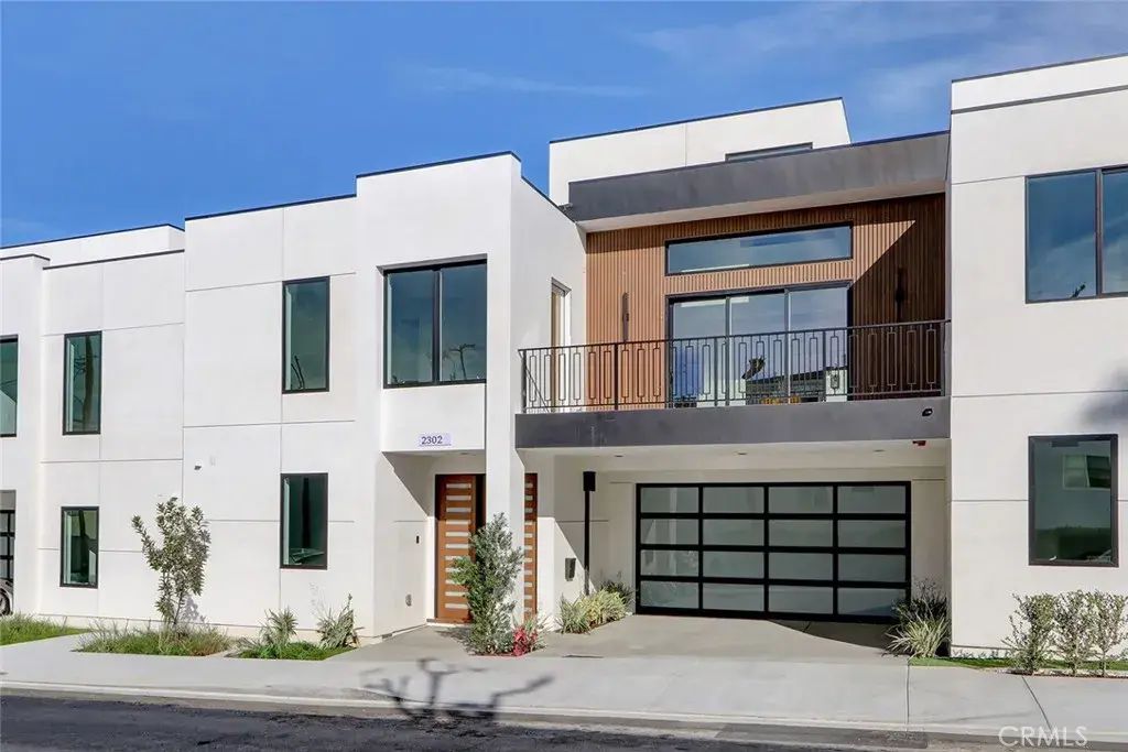 2302 Perkins Lane, Redondo Beach