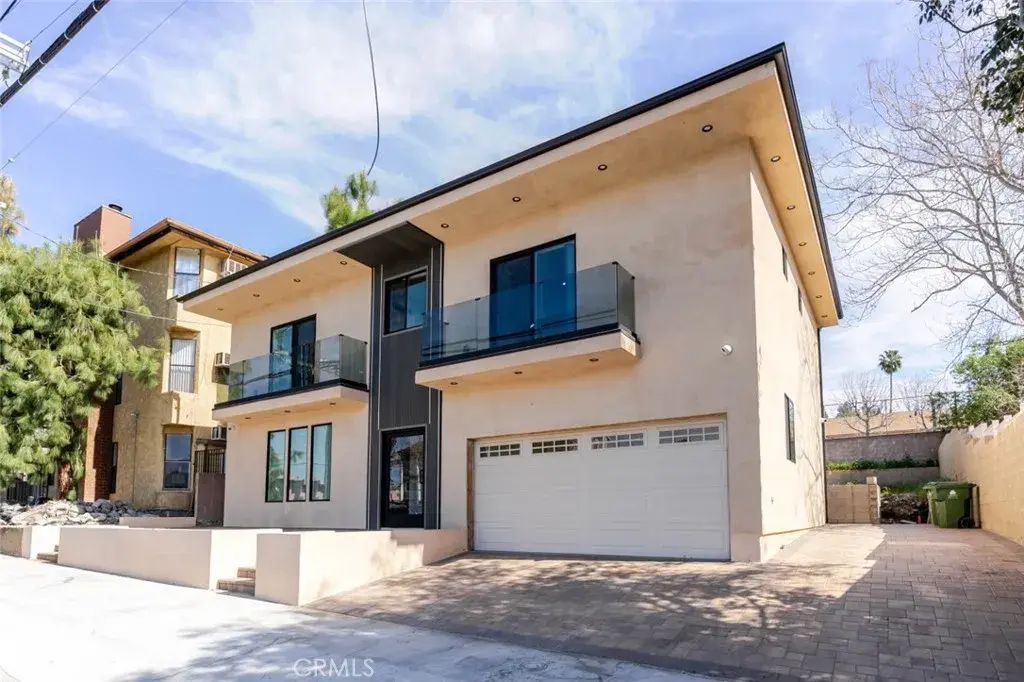 10230 Tujunga Canyon Boulevard, Tujunga