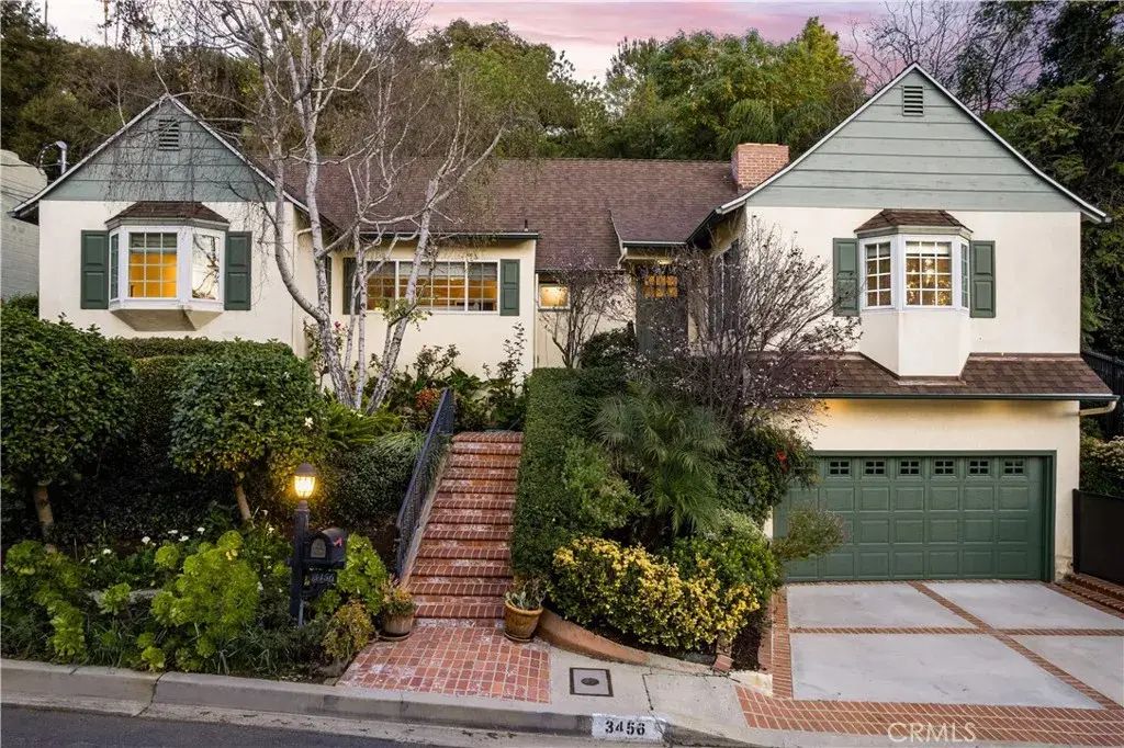 3456 Laurelvale Drive, Studio City