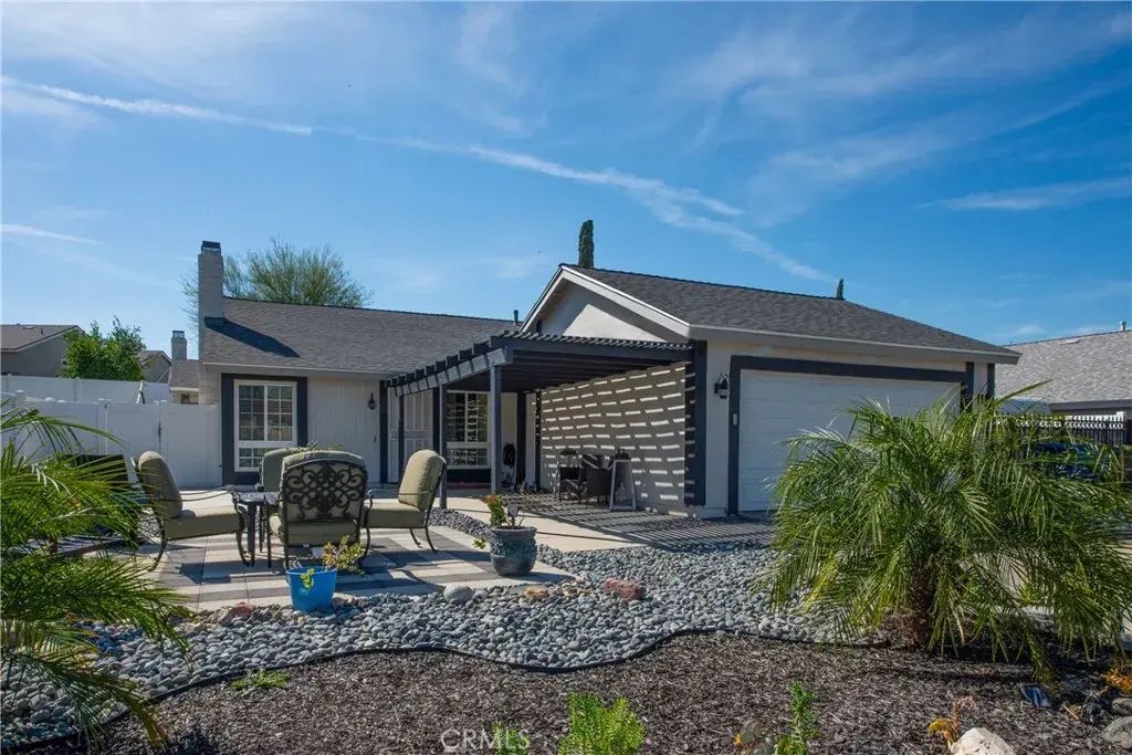 10444 Charleston Drive, Riverside