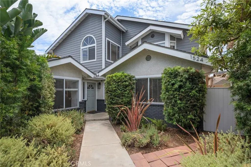 1524 251st Street B, Harbor City