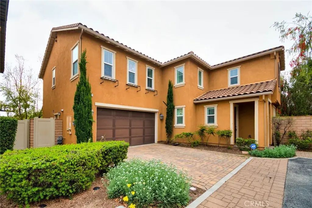 2962 E Via Corvina, Ontario