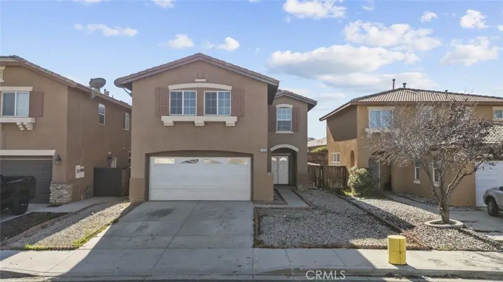 14323 Moon Valley Street, Victorville