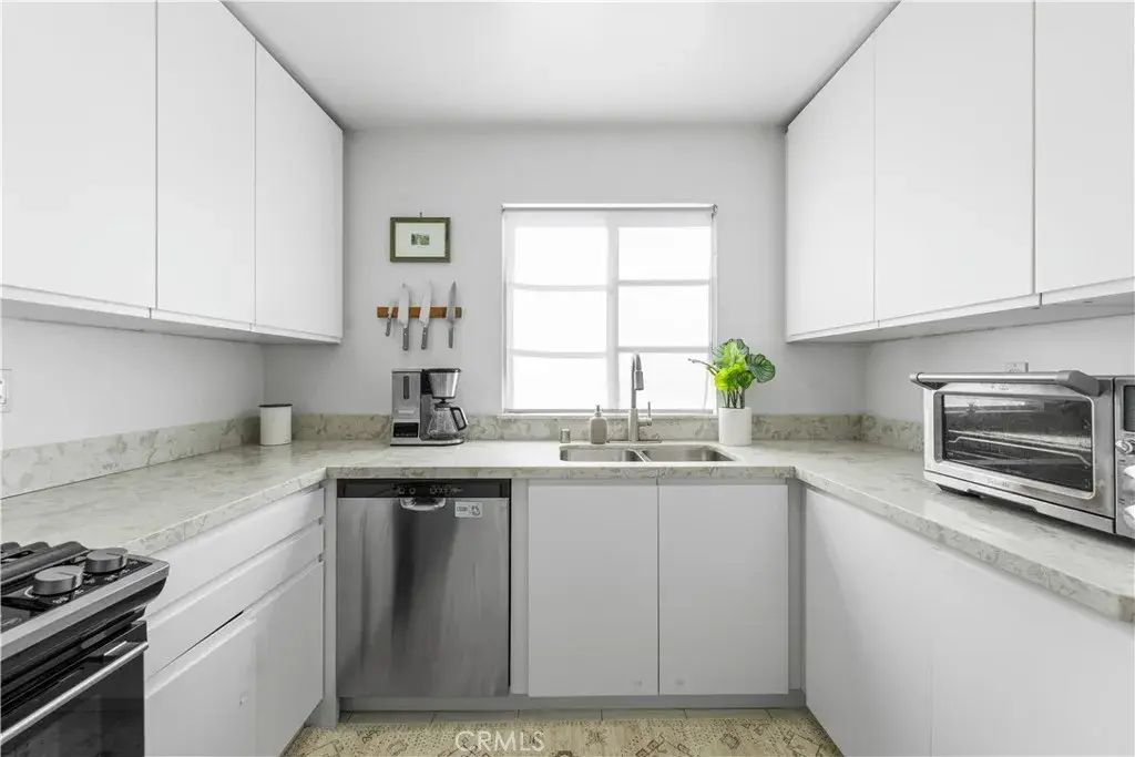 392 S Marengo 105, Pasadena