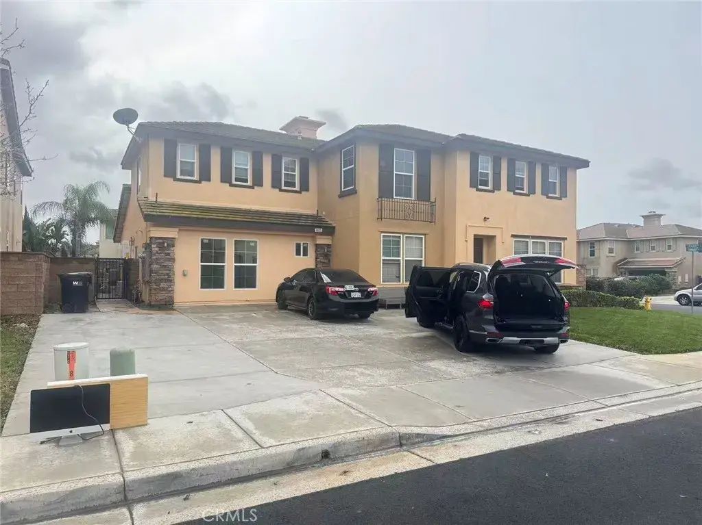 6805 Edinburgh, Eastvale