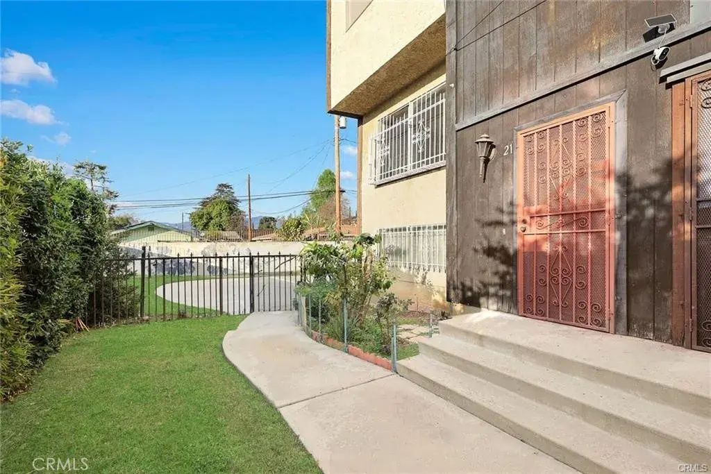 11331 Elliott Avenue 21, El Monte