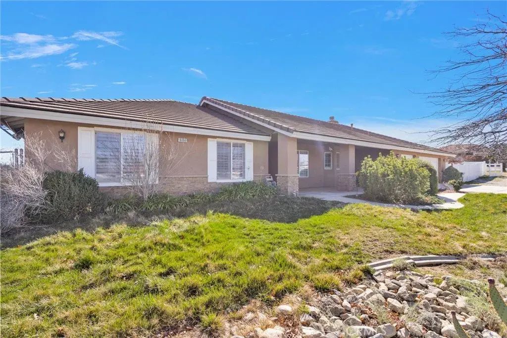 8695 Cantel Court, Oak Hills