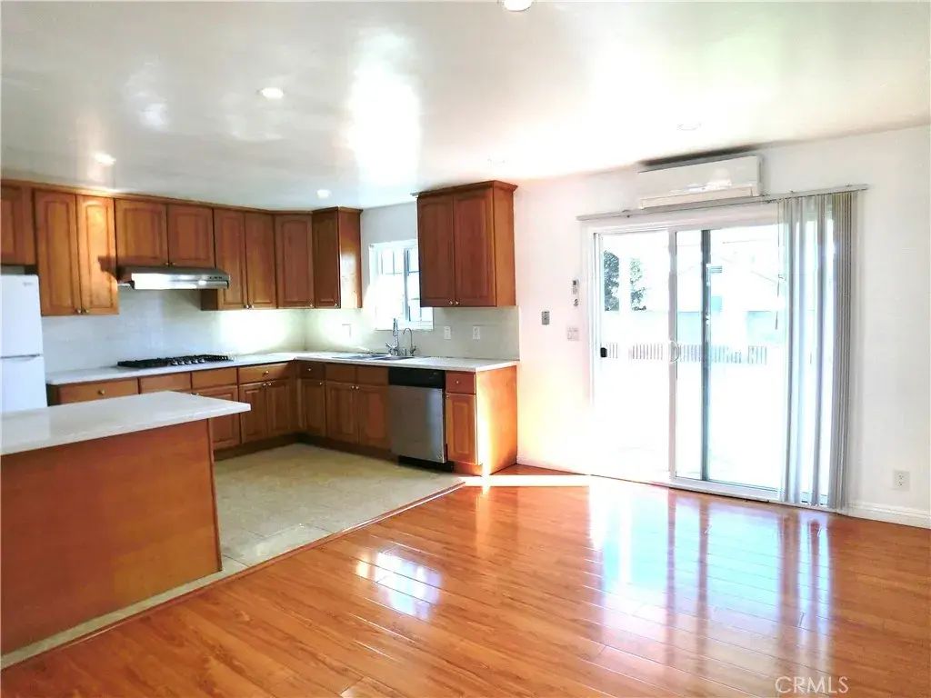 1417 Edgewood Drive B, Alhambra