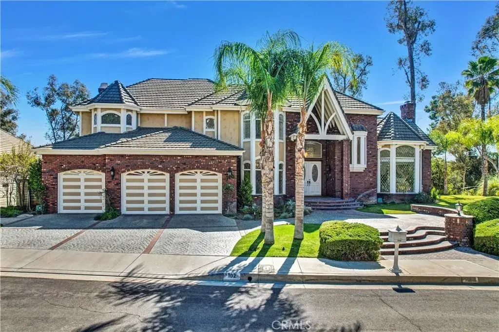 102 Mill Run, Monrovia