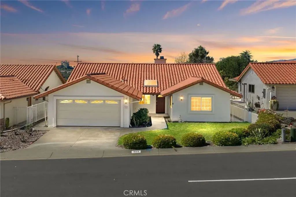 903 Crescent Bend, Fallbrook