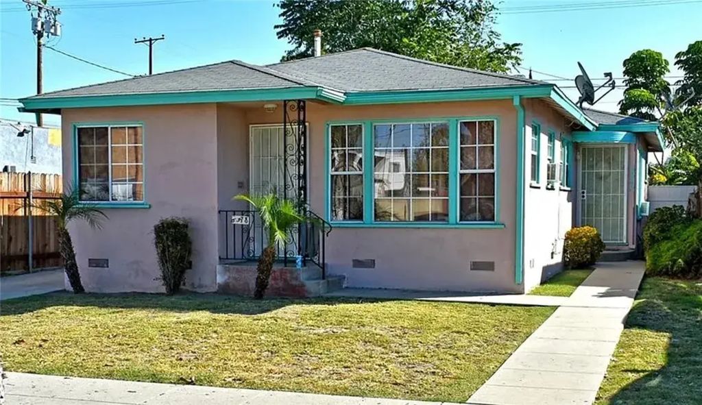 6576 California, Long Beach