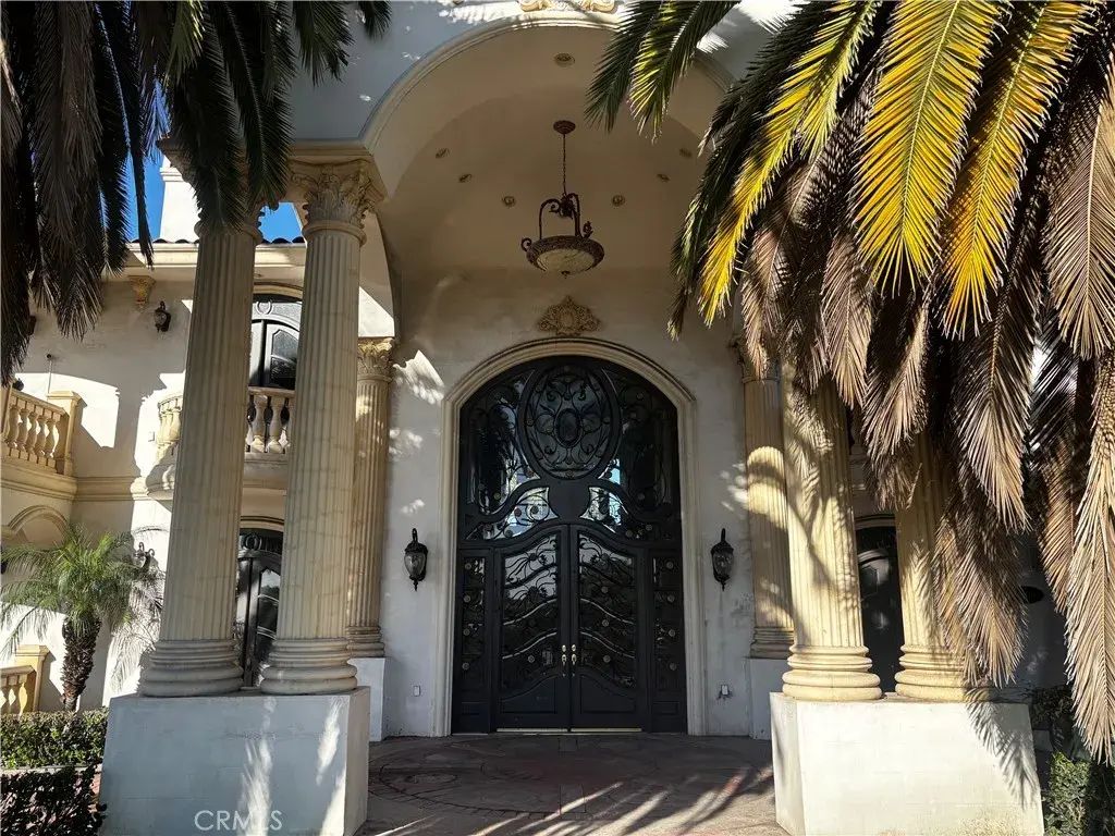 9355 Florence, Downey